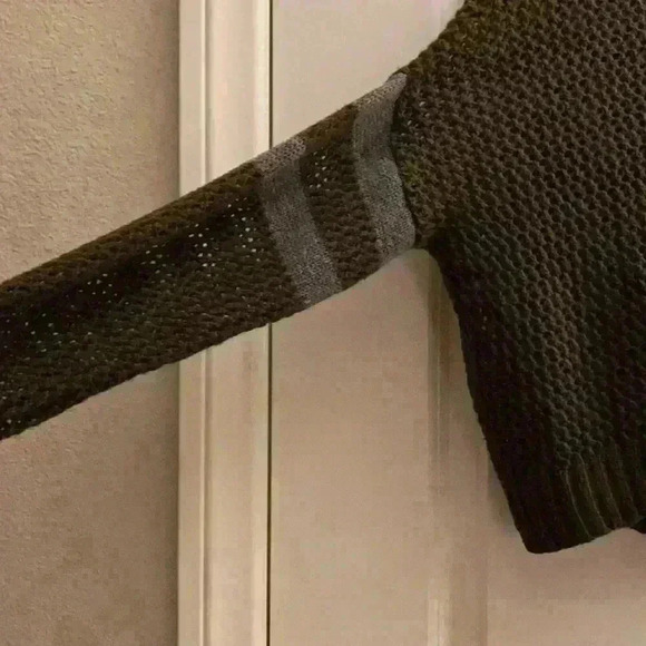 Knit top - Picture 2 of 3